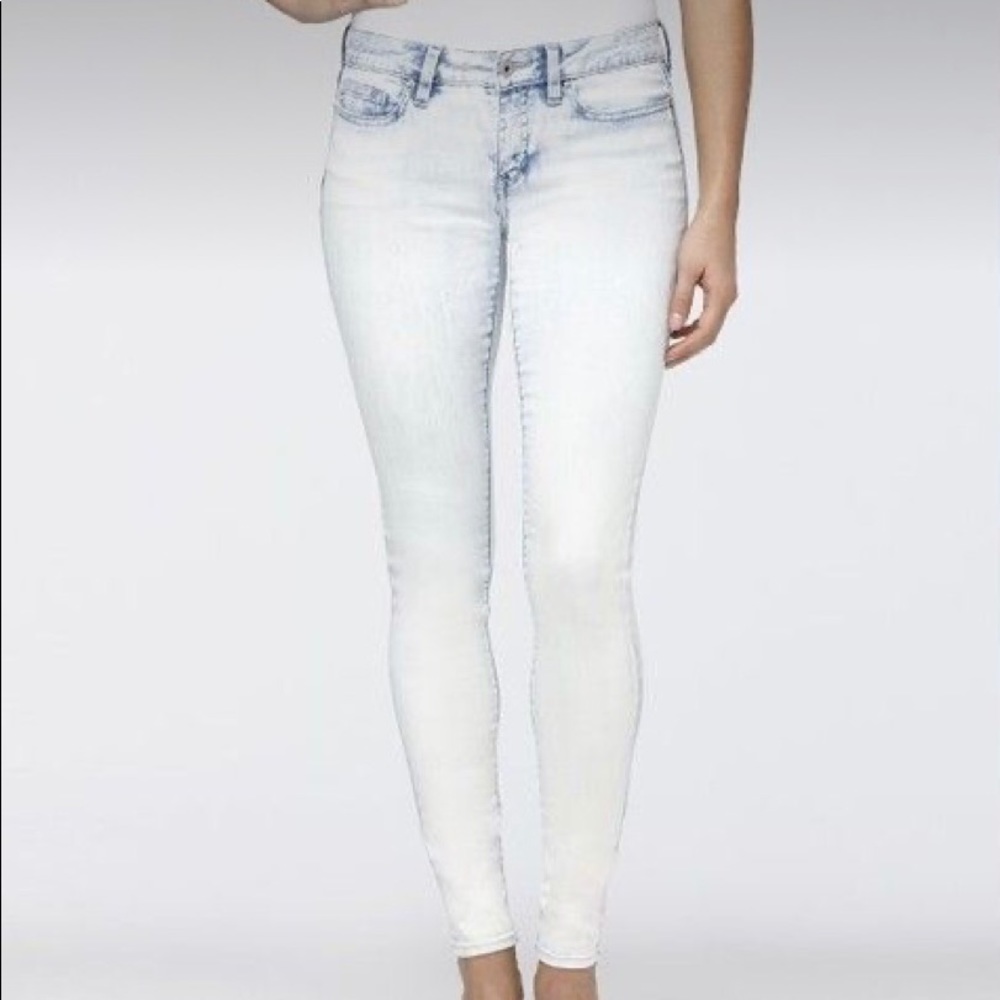 Super Bleached Yummie Skinny Jeans